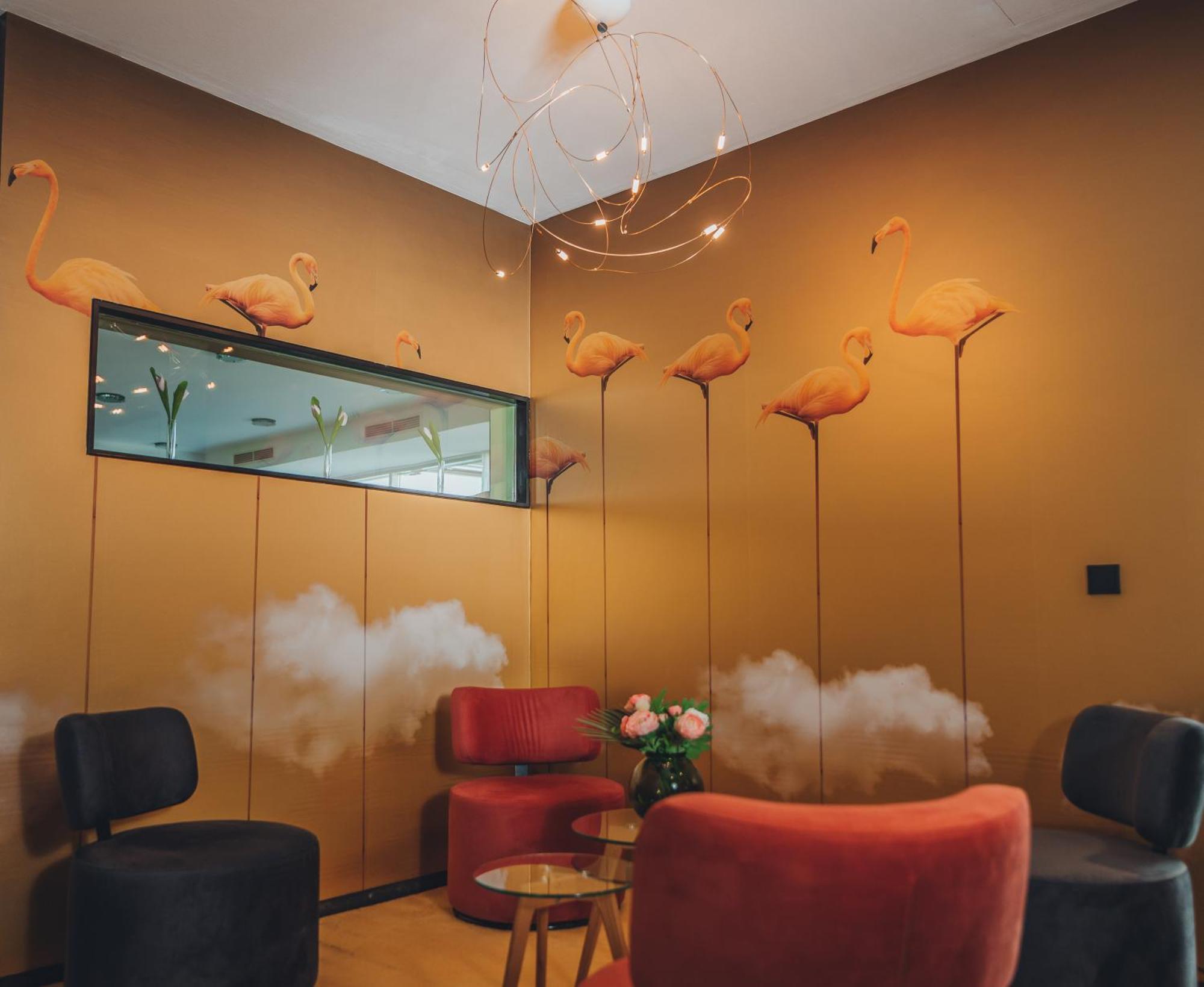 HEINHOTEL Vienna Airport Schwechat Esterno foto